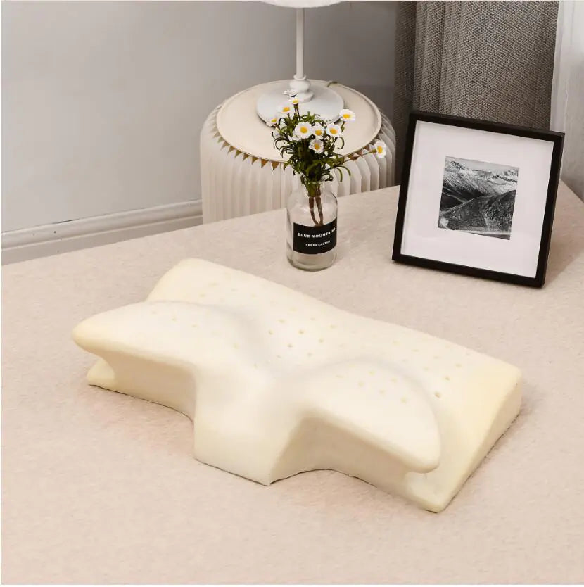 DreamCrest Signature Pillow